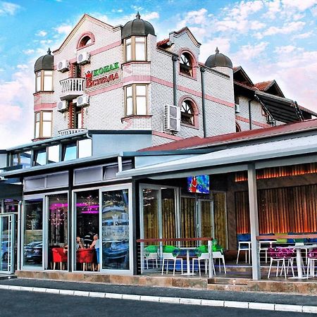 Estrada Lux Hotel Belgrad Exterior foto